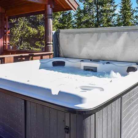 Awesome In With Jacuzzi